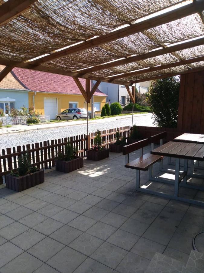 Apartman U Sudu Kobylí 外观 照片